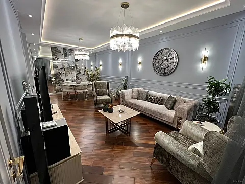 Satılır 2 otaqlı mənzil 106 m²
