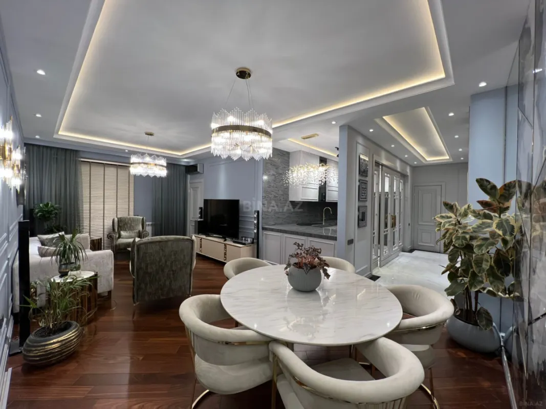 Satılır 2 otaqlı mənzil 106 m²