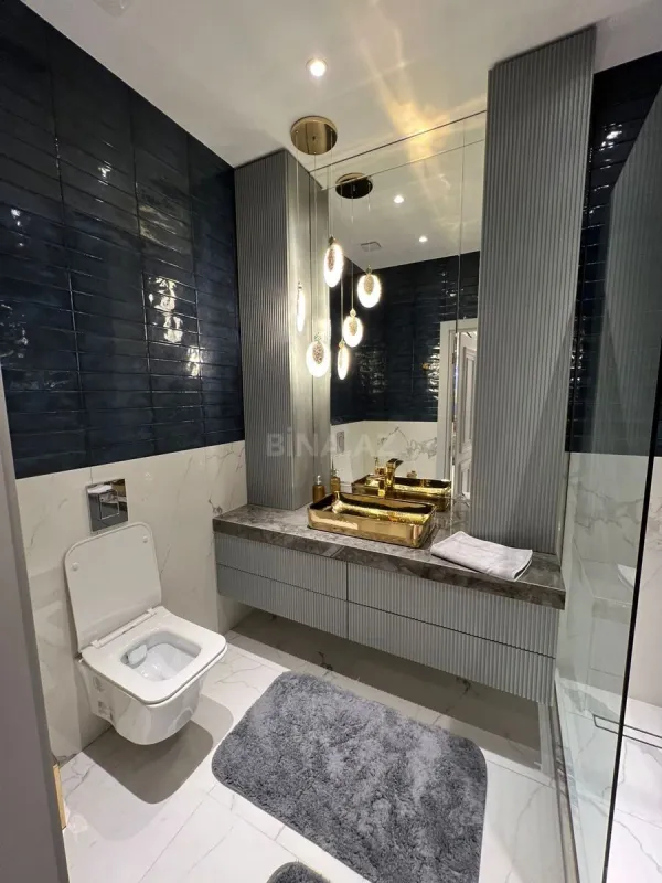 Satılır 2 otaqlı mənzil 106 m²