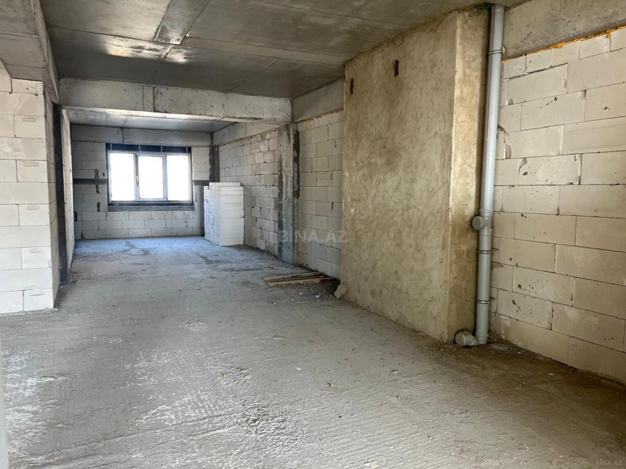 Satılır 2 otaqlı mənzil 90.5 m²