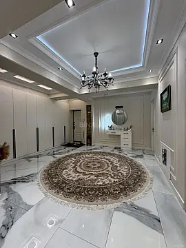 Satılır 5 otaqlı mənzil 272 m²