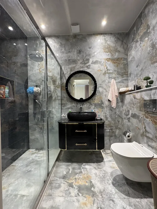 Satılır 5 otaqlı mənzil 272 m²