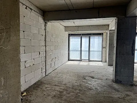 Satılır 3 otaqlı mənzil 127 m²