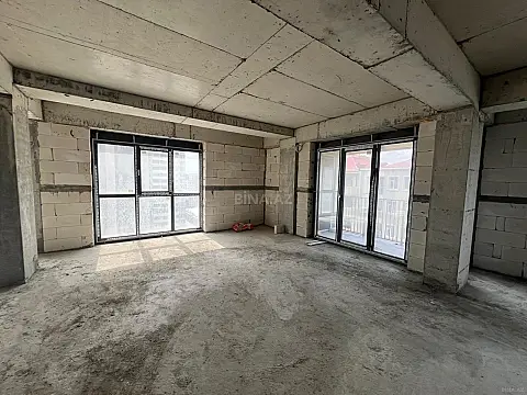 Satılır 3 otaqlı mənzil 127 m²