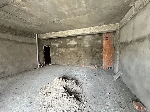 Satılır 2 otaqlı mənzil 70 m²