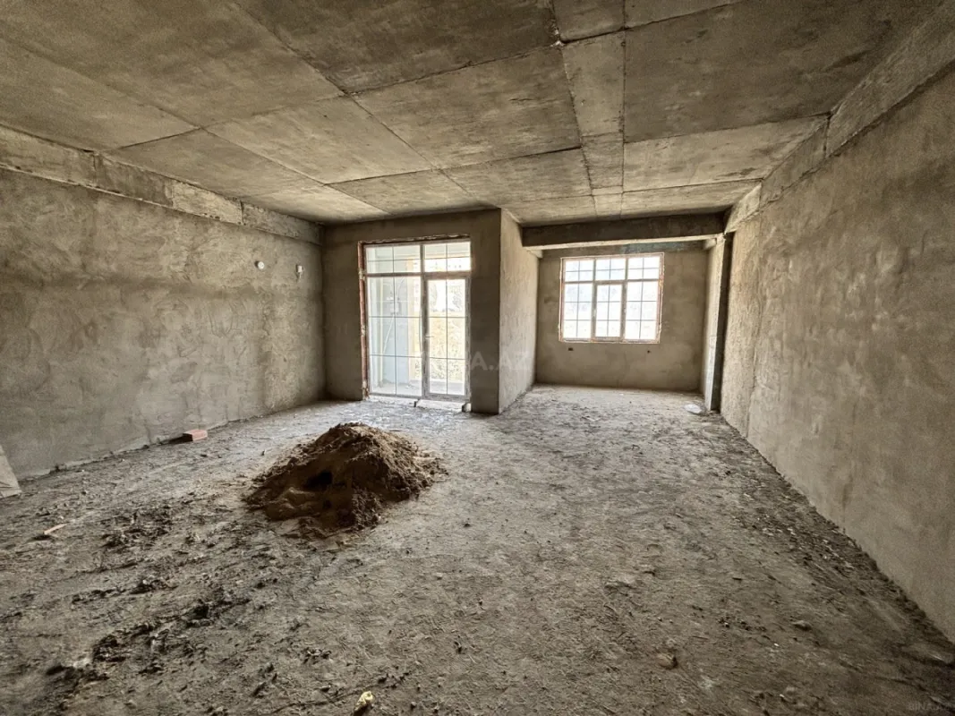 Satılır 2 otaqlı mənzil 70 m²