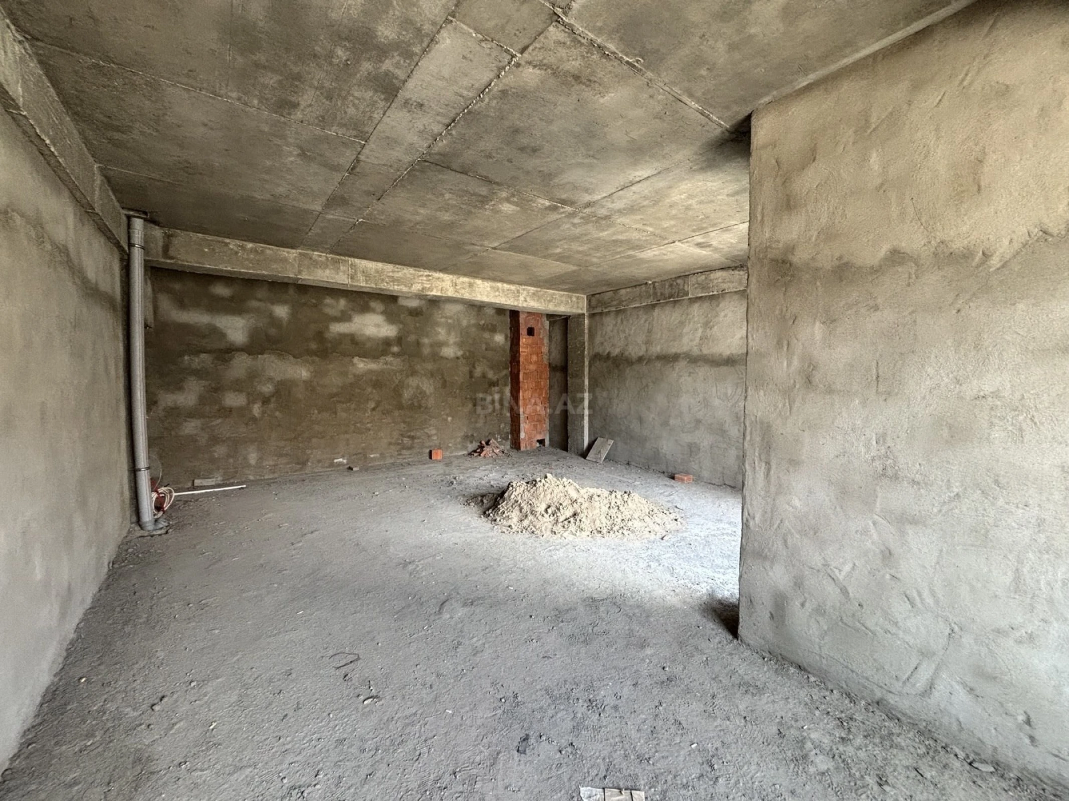 Satılır 2 otaqlı mənzil 70 m²