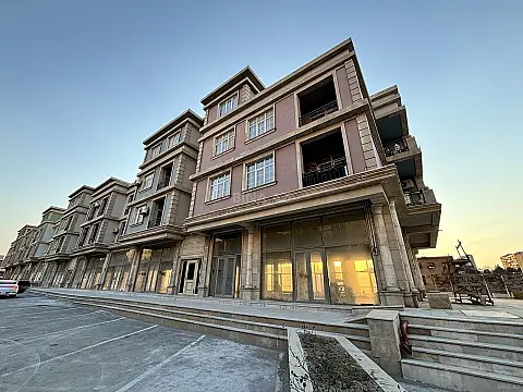 Satılır 2 otaqlı mənzil 70 m² — Bakı, Yeni Günəşli 2 otaq 70.00 m²