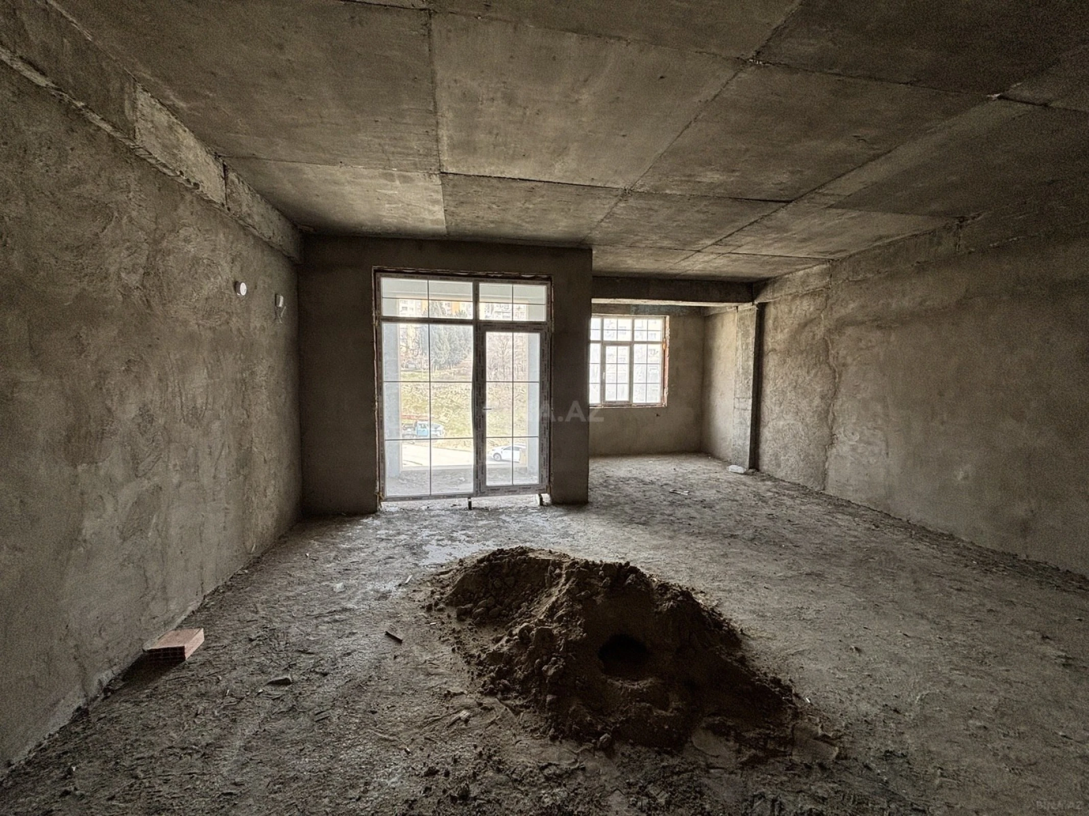 Satılır 2 otaqlı mənzil 70 m²