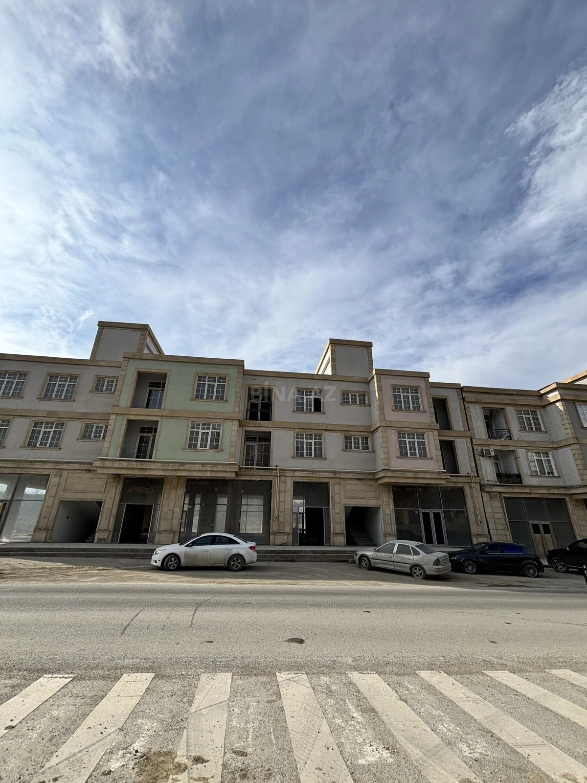 Satılır 2 otaqlı mənzil 70 m²