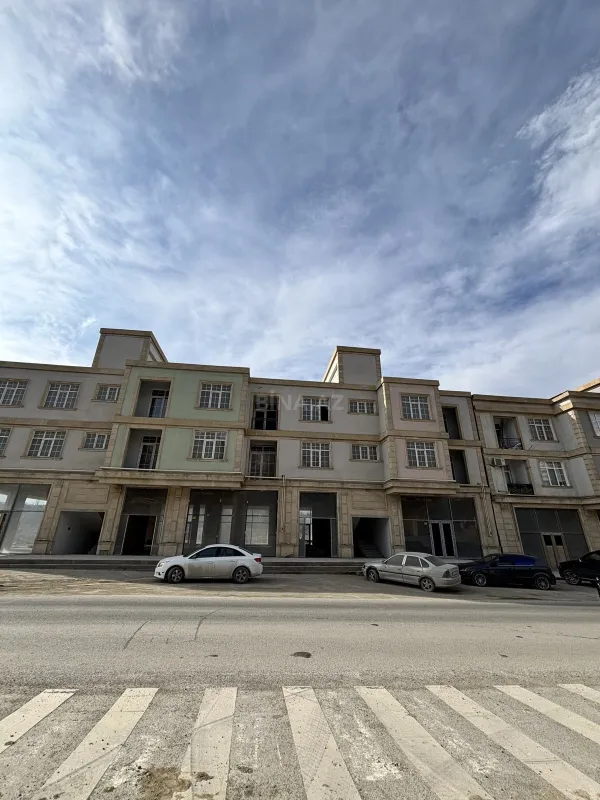 Satılır 2 otaqlı mənzil 70 m²