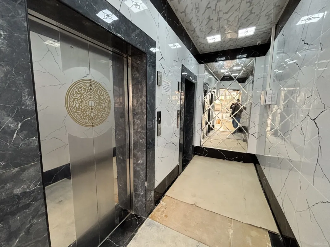 Satılır 2 otaqlı mənzil 72 m²