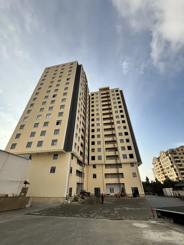 Satılır 2 otaqlı mənzil 72 m²