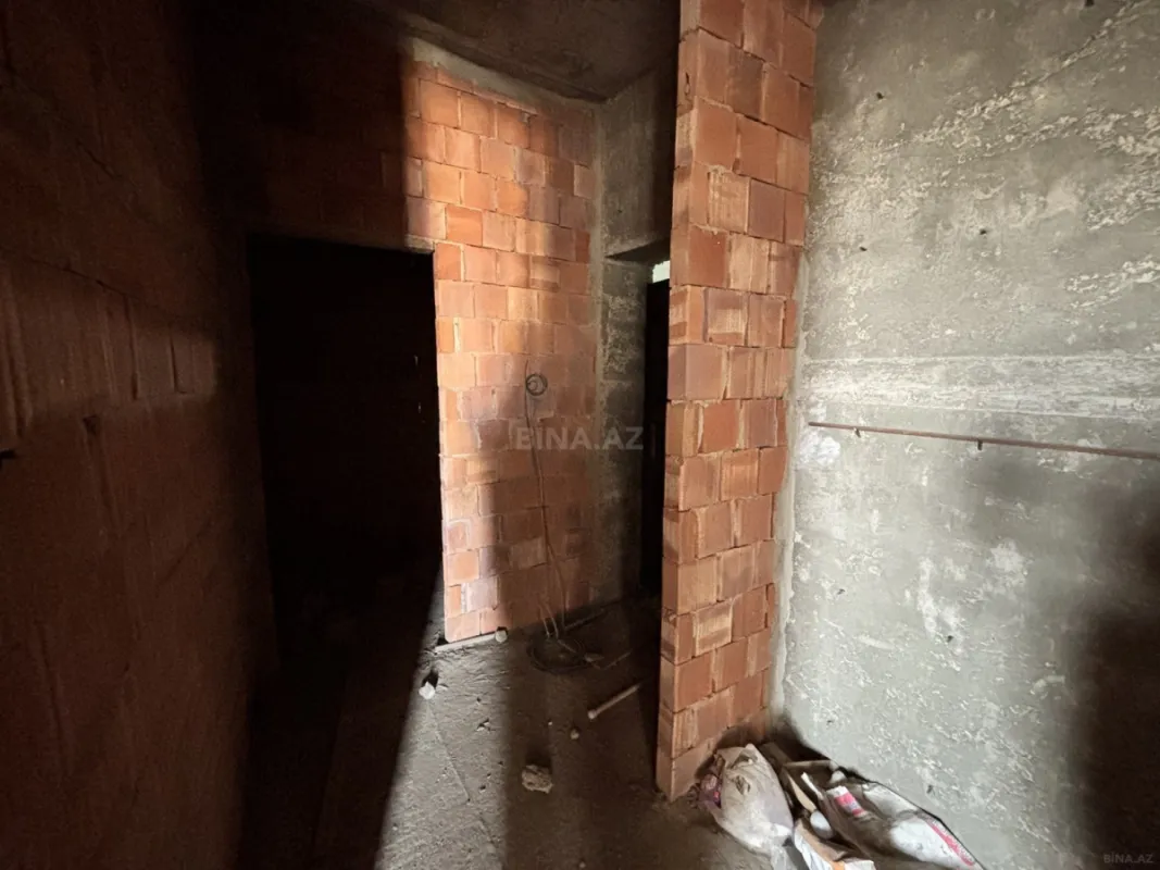 Satılır 2 otaqlı mənzil 72 m²