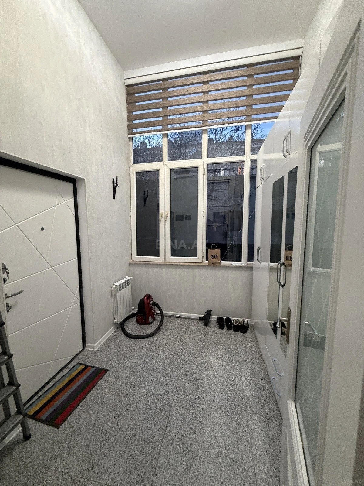 Satılır 3 otaqlı mənzil 90 m²