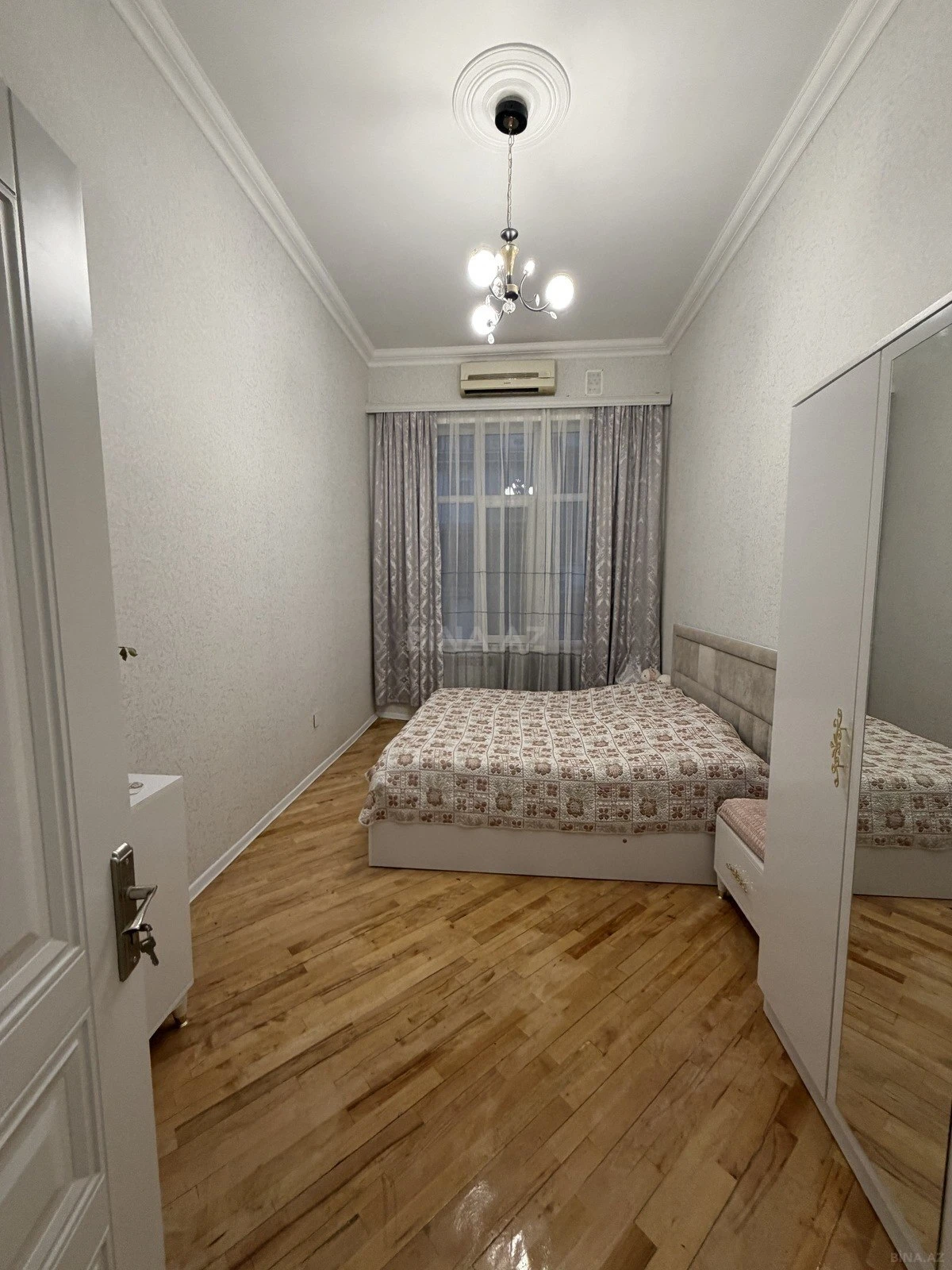 Satılır 3 otaqlı mənzil 90 m²