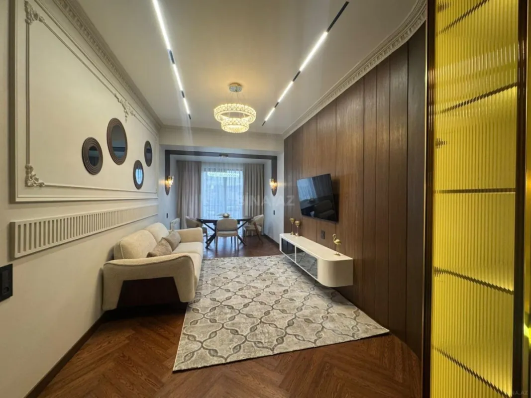 Satılır 2 otaqlı mənzil 92 m²