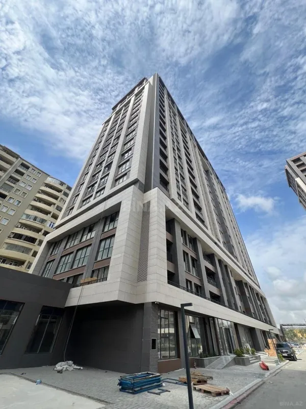 Satılır 2 otaqlı mənzil 92 m²