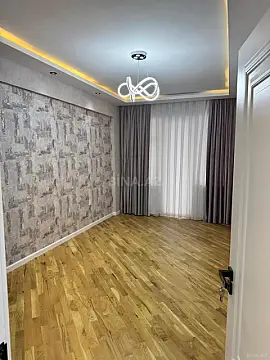 Satılır 4 otaqlı mənzil 155 m²