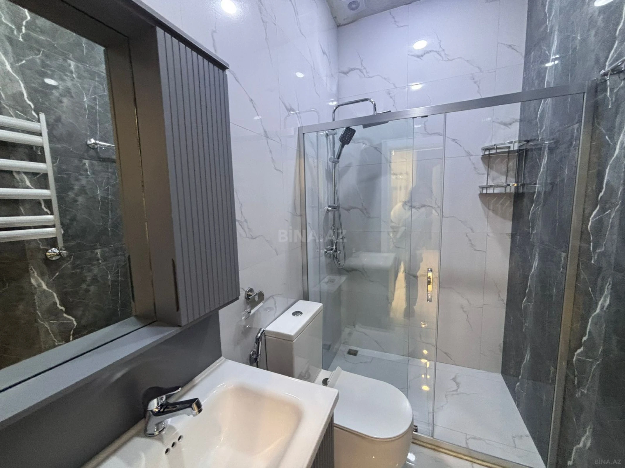 Satılır 4 otaqlı həyət evi 150 m²