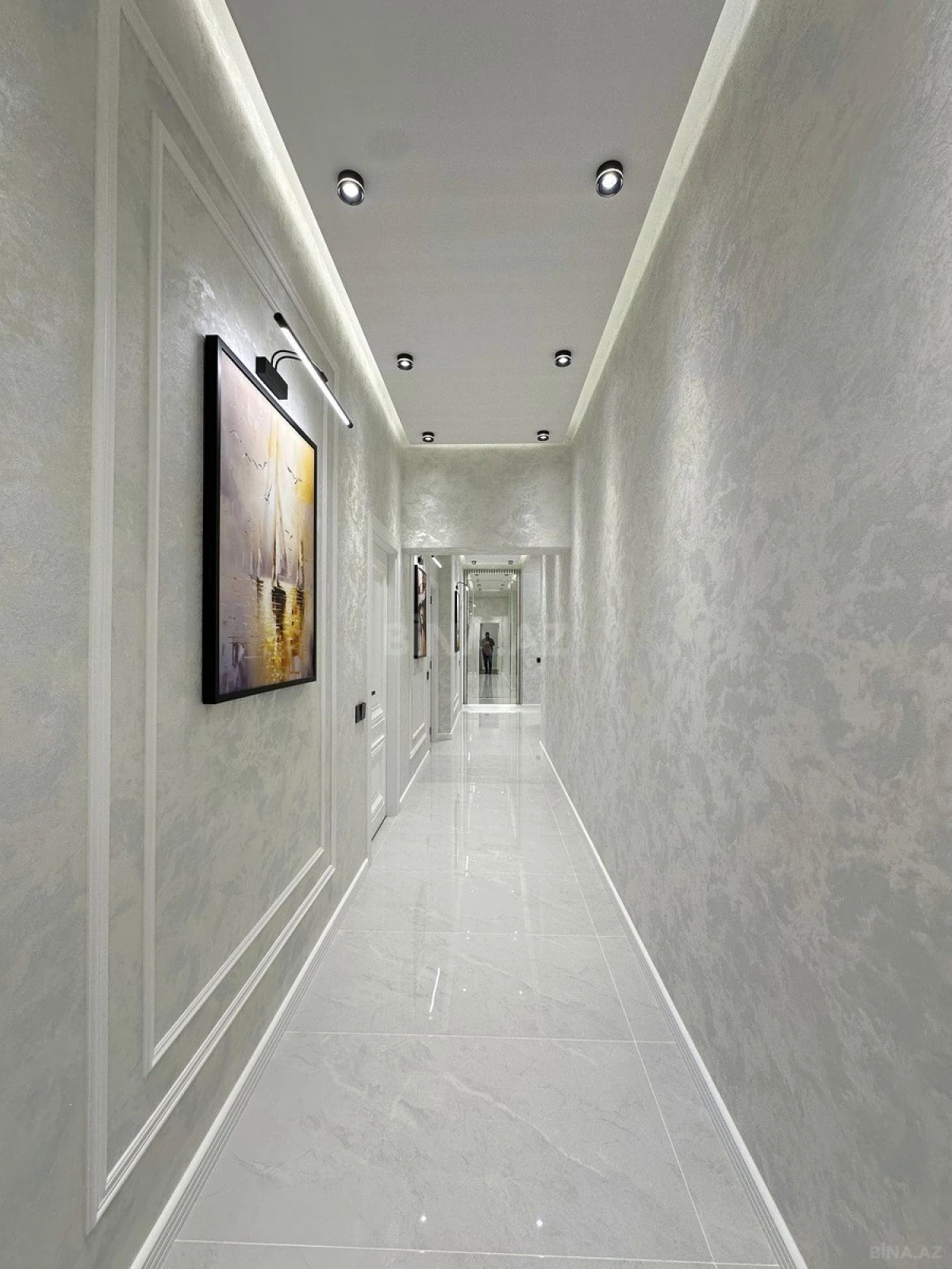 Satılır 3 otaqlı mənzil 105 m²