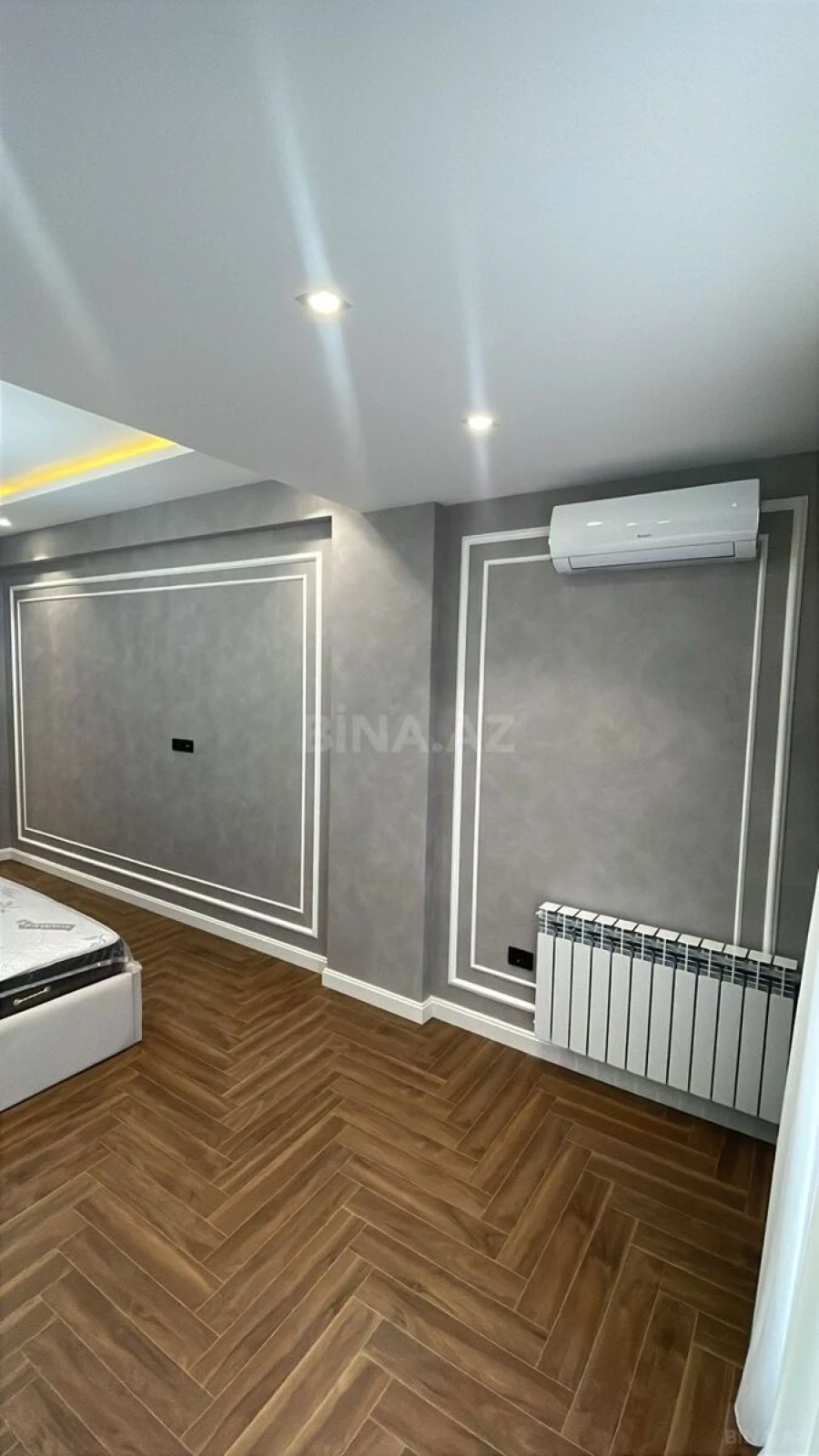 Satılır 3 otaqlı mənzil 114 m²