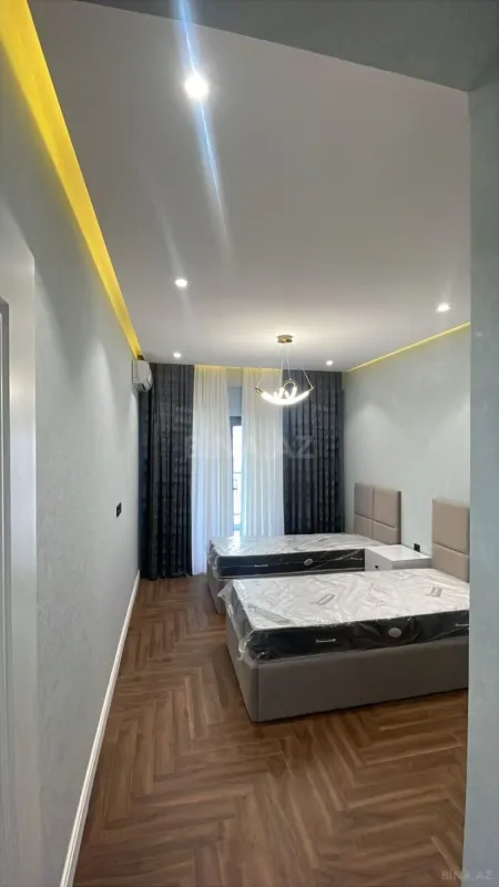Satılır 3 otaqlı mənzil 114 m²