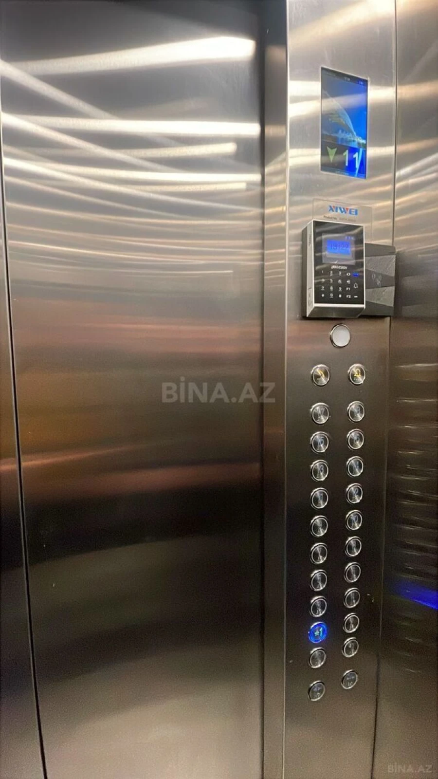 Satılır 3 otaqlı mənzil 114 m²