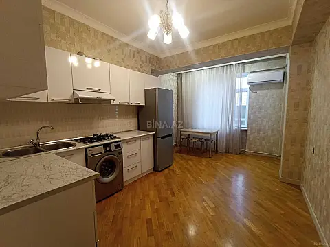 Kirayə verilir 2 otaqlı mənzil 70 m²
