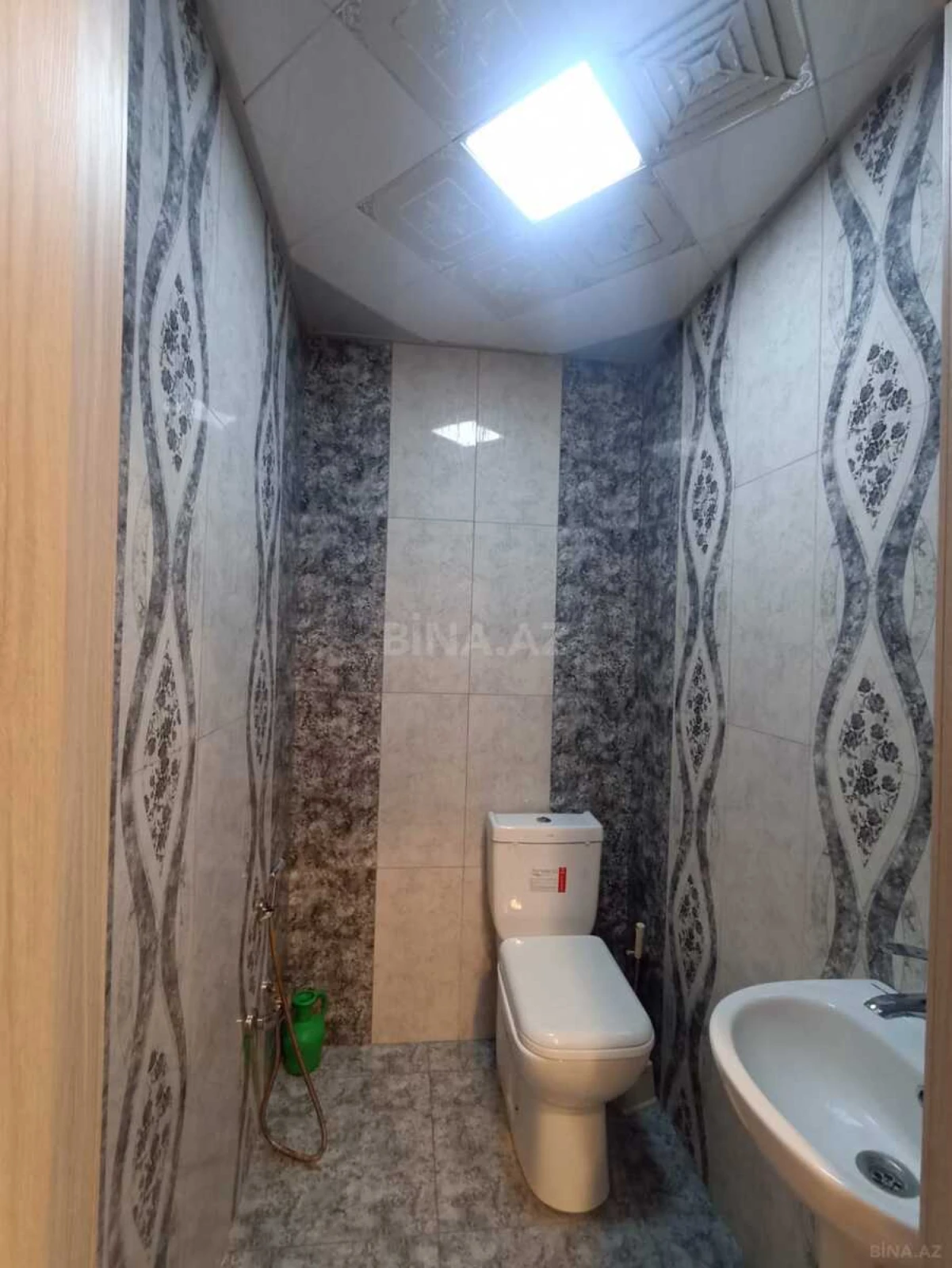 Kirayə verilir 2 otaqlı mənzil 70 m²
