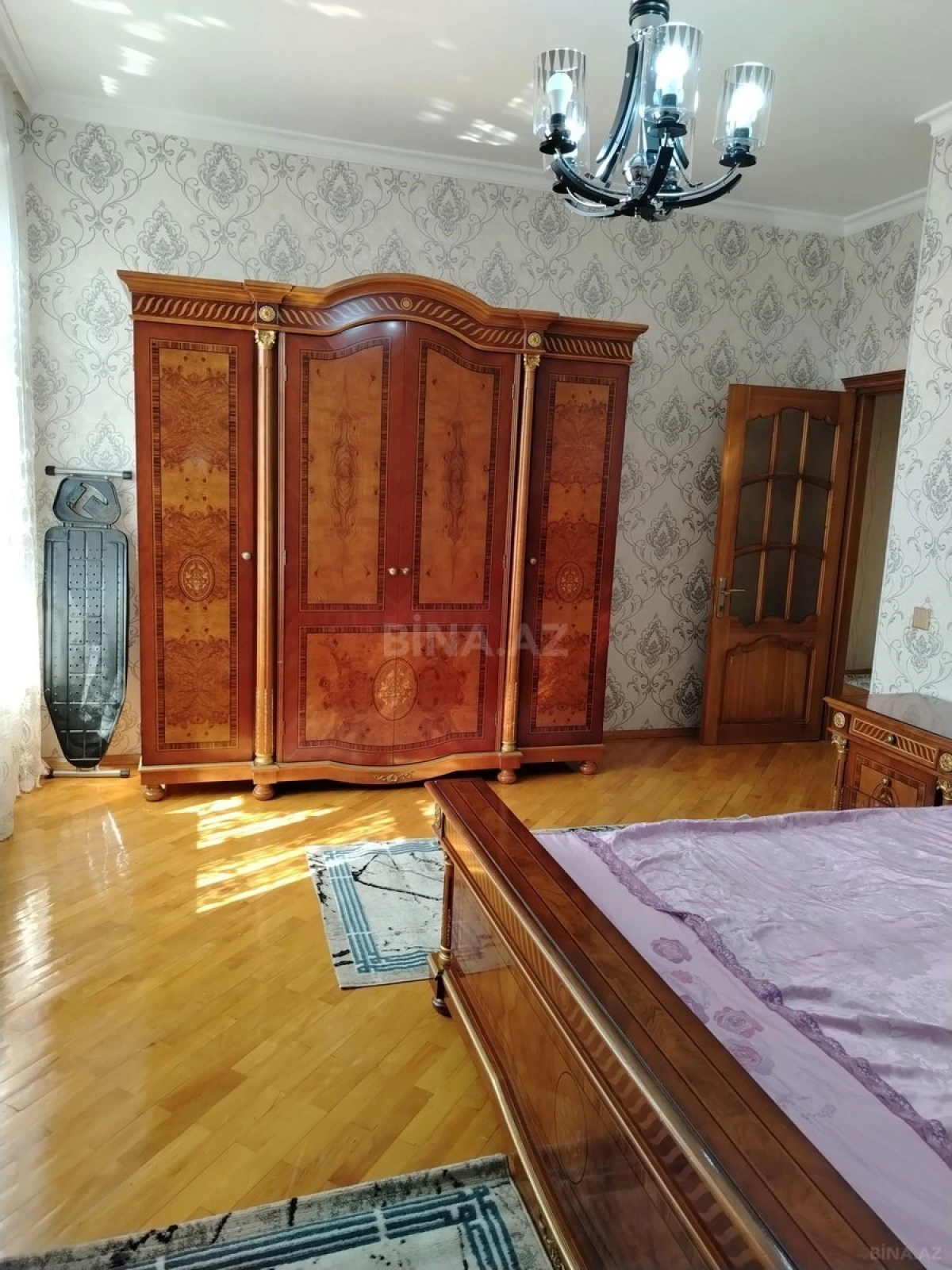 Kirayə verilir 3 otaqlı mənzil 130 m²