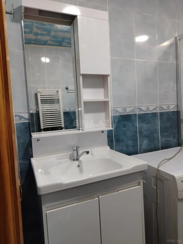 Kirayə verilir 3 otaqlı mənzil 130 m²