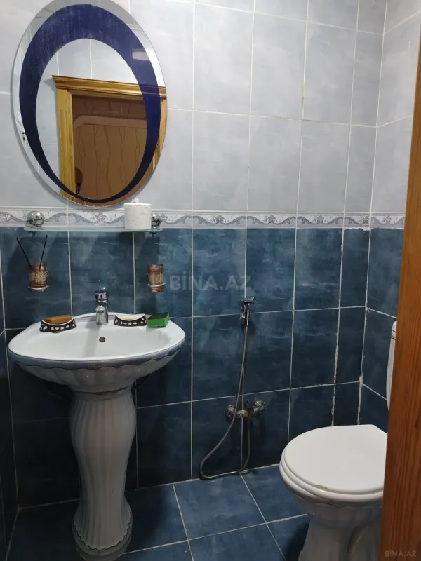 Kirayə verilir 3 otaqlı mənzil 130 m²