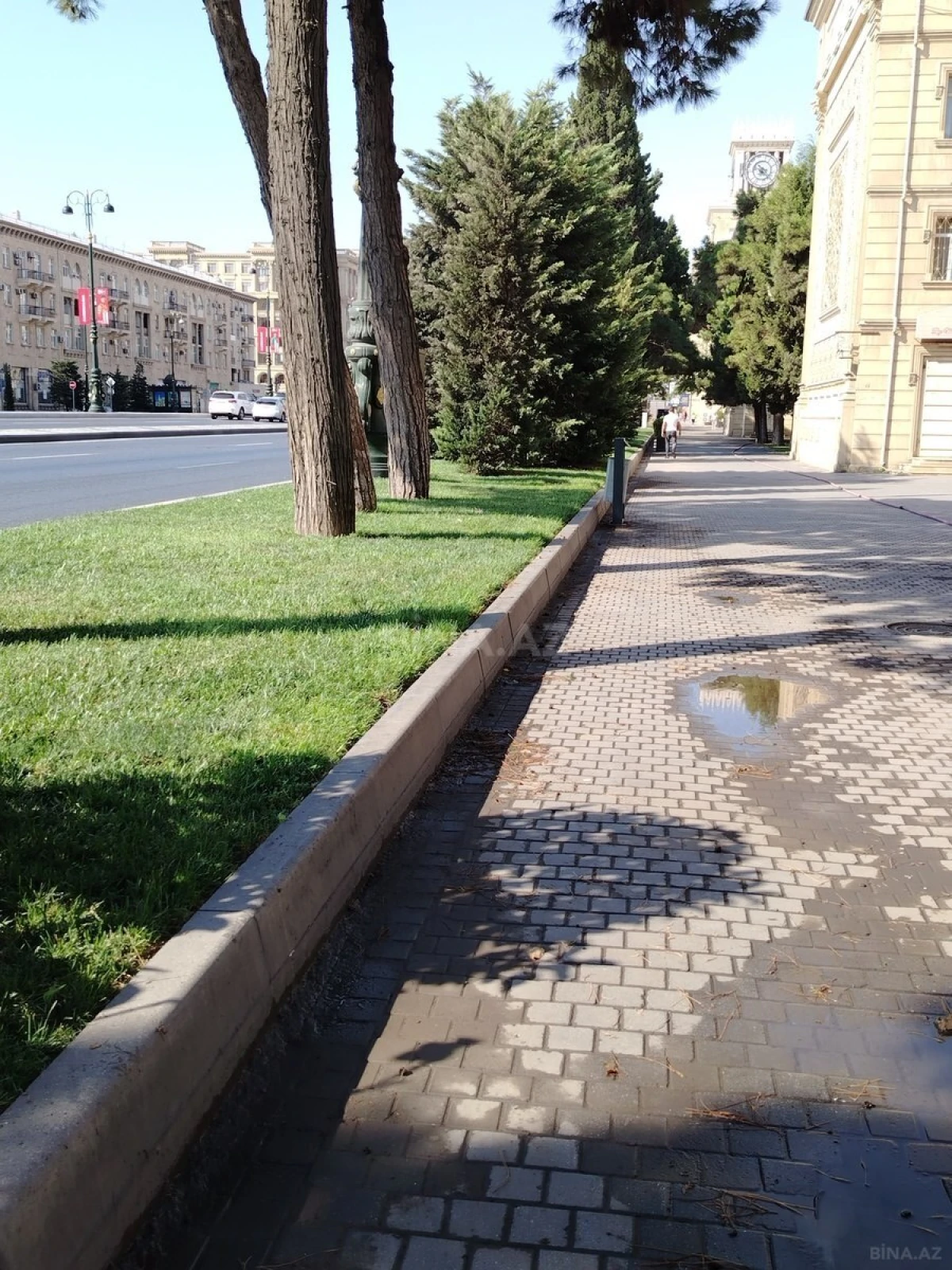 Kirayə verilir 3 otaqlı mənzil 130 m²