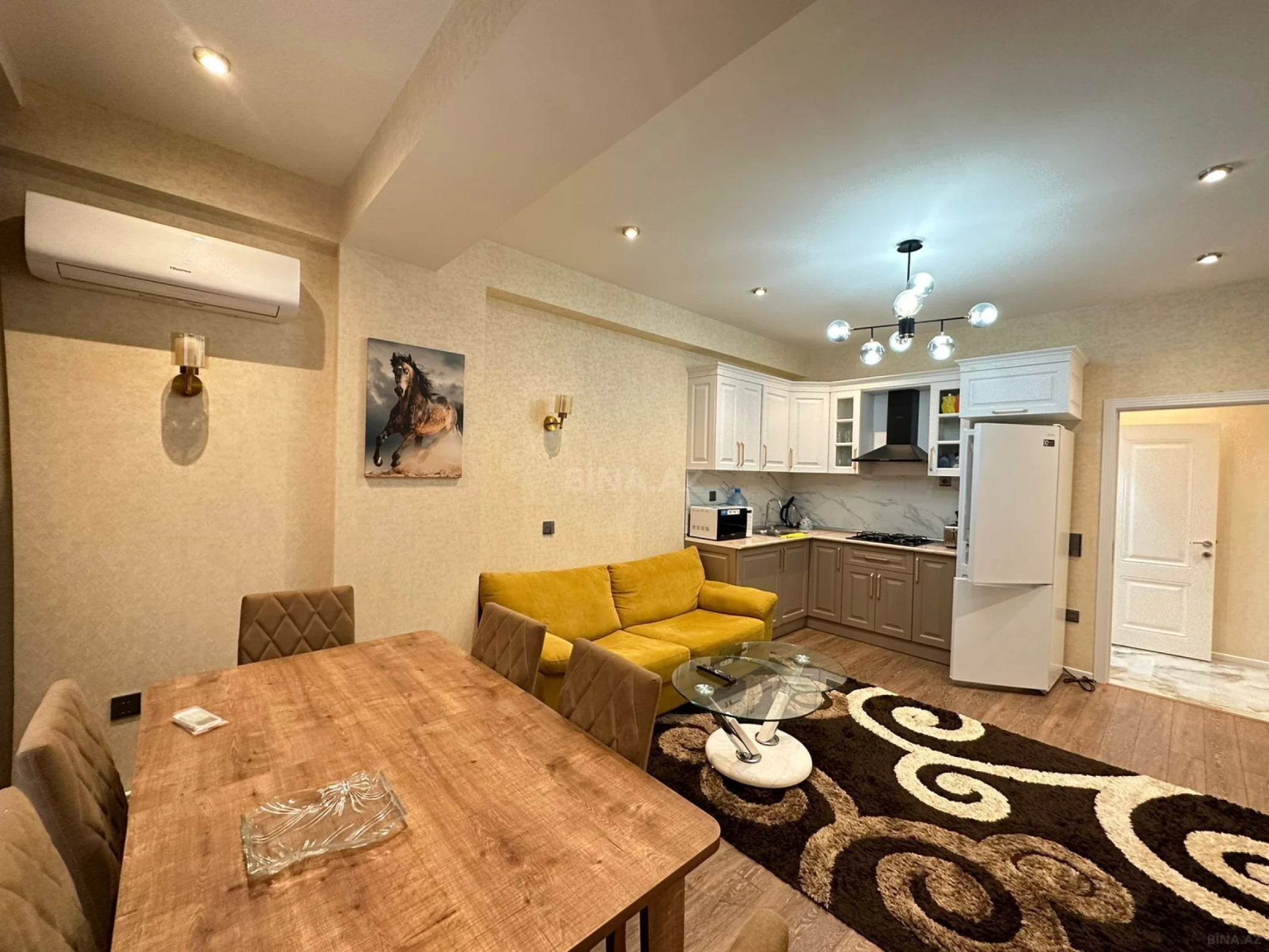 Kirayə verilir 2 otaqlı mənzil 60 m²