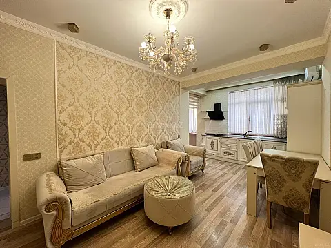Kirayə verilir 2 otaqlı mənzil 60 m²