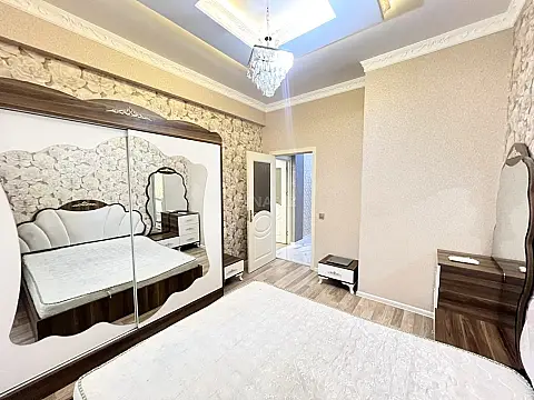 Kirayə verilir 2 otaqlı mənzil 60 m²