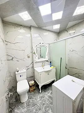 Kirayə verilir 2 otaqlı mənzil 60 m²