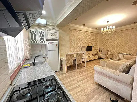 Kirayə verilir 2 otaqlı mənzil 60 m²