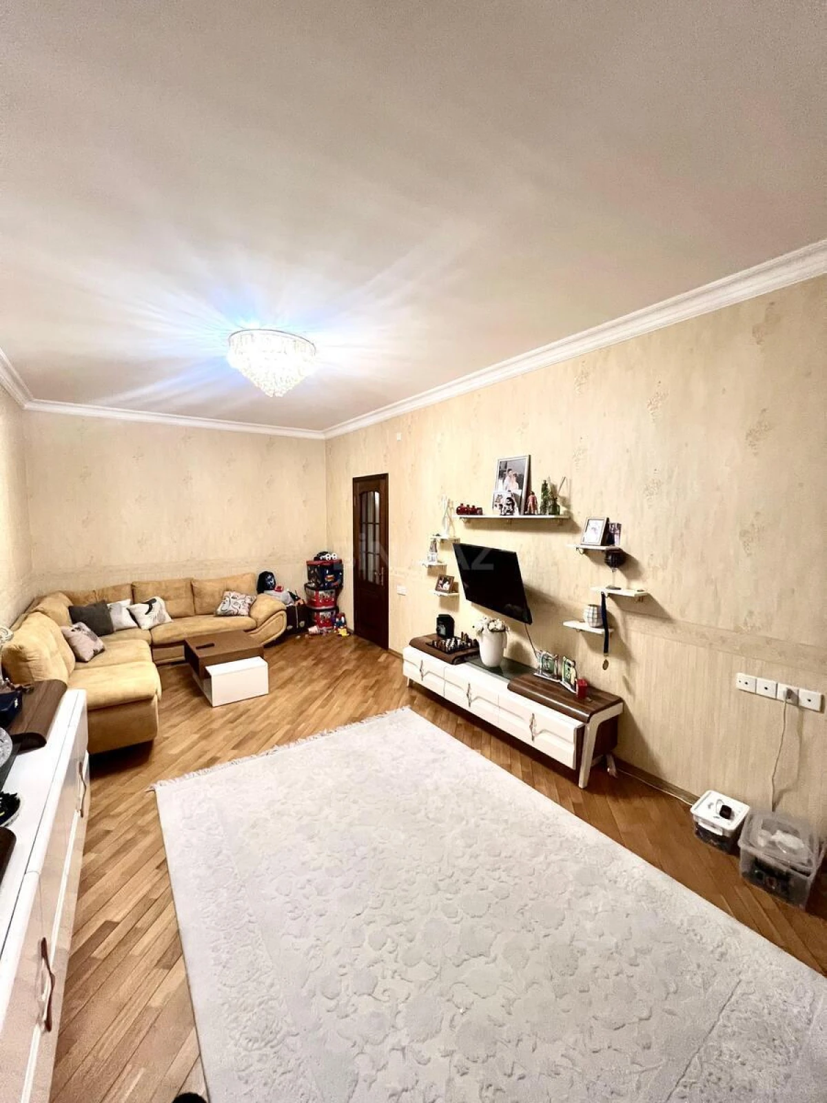 Satılır 2 otaqlı mənzil 95 m²