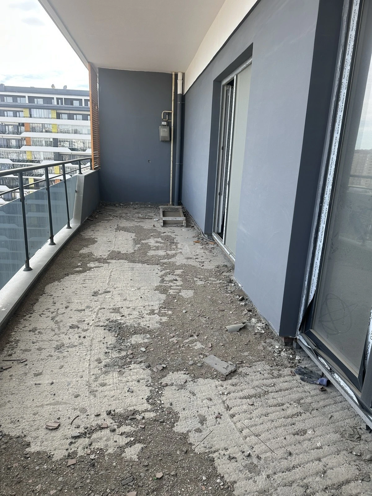 Satılır 2 otaqlı mənzil 81 m²