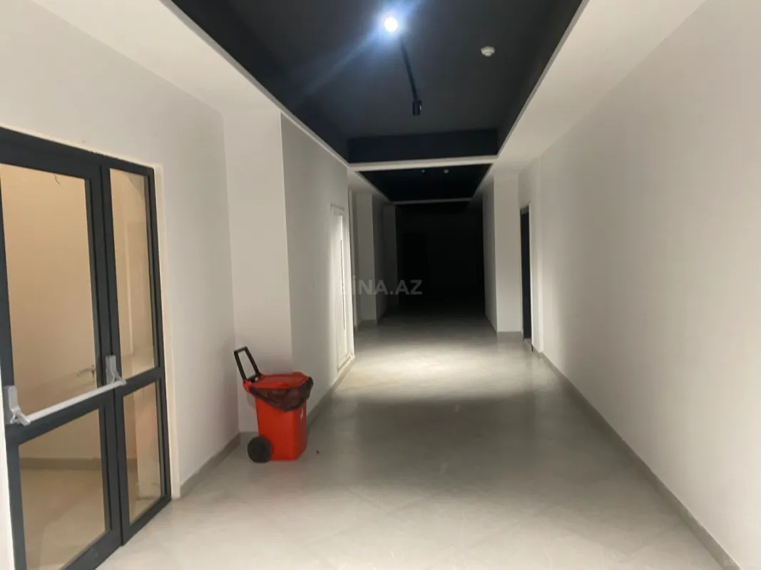 Satılır 2 otaqlı mənzil 81 m²