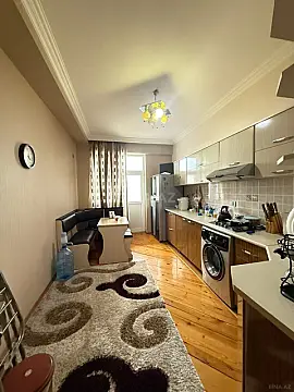 Satılır 2 otaqlı mənzil 88 m²