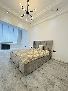 Satılır 2 otaqlı mənzil 70 m²