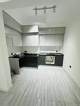 Satılır 2 otaqlı mənzil 70 m²