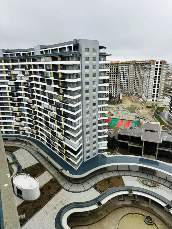 Satılır 2 otaqlı mənzil 70 m²