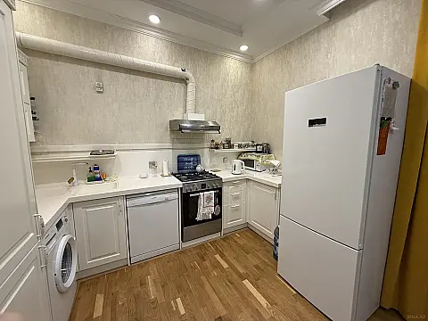 Satılır 3 otaqlı mənzil 60 m²