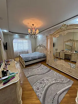 Satılır 4 otaqlı mənzil 128 m²