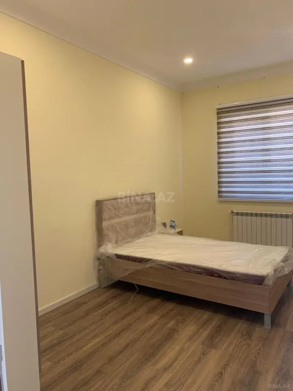 Satılır 7 otaqlı həyət evi 400 m²