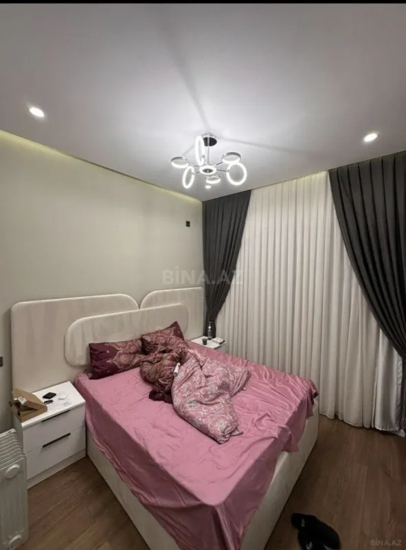 Satılır 2 otaqlı mənzil 70 m²